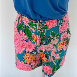 Lilly Pulitzer Like New Size 12 Floral Shorts